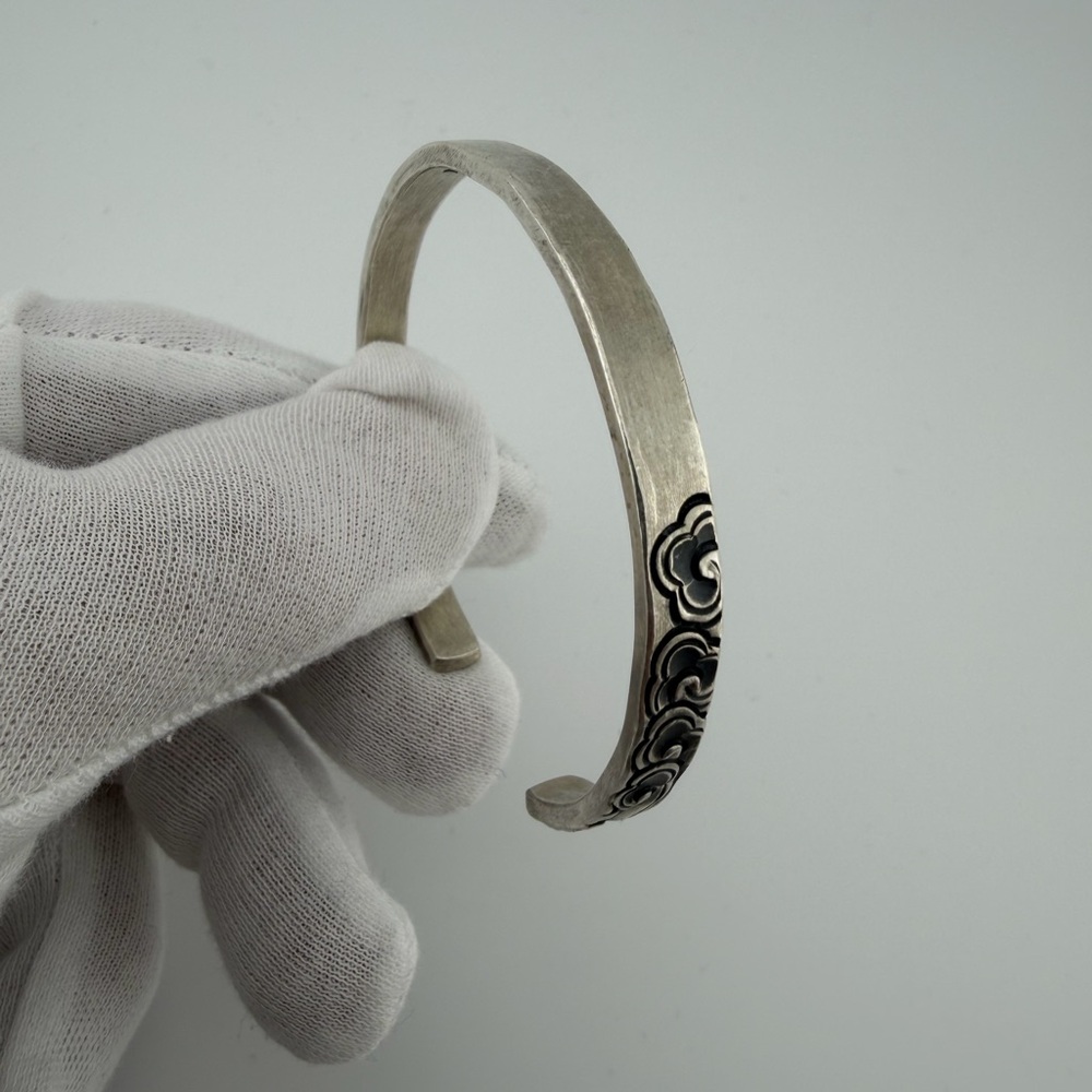 Bocai S999 Pure Silver Auspicious Cloud Cuff Bracelet | 30g Handmade | Beautifuf - Picture 3 of 10